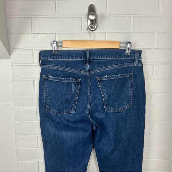 Old Navy Mid Rise Boyfriend Straight Ripped Distressed Jeans Size 6 - Picture 8 of 10